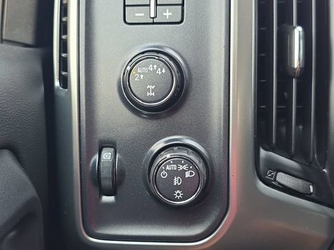 Used 2018 Chevrolet Silverado 1500 LT w/ All Star Edition AWD/4WD image 24
