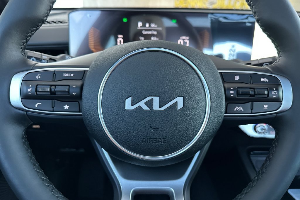 New 2027 Kia K5 GT-Line AWD/4WD image 25