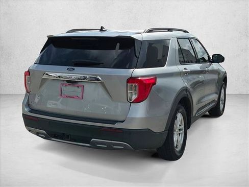 Used 2021 Ford Explorer XLT w/ Equipment Group 202A RWD image 5