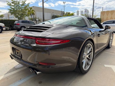 Used 2015 Porsche 911 Targa 4 image 8
