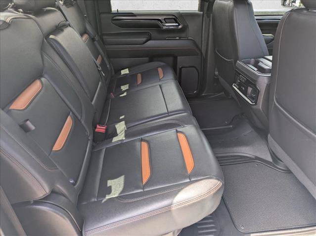 Used 2024 GMC Sierra 2500 AT4 w/ AT4 Premium Plus Package AWD/4WD image 18