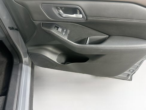 Used 2023 Nissan Rogue SL AWD/4WD image 31
