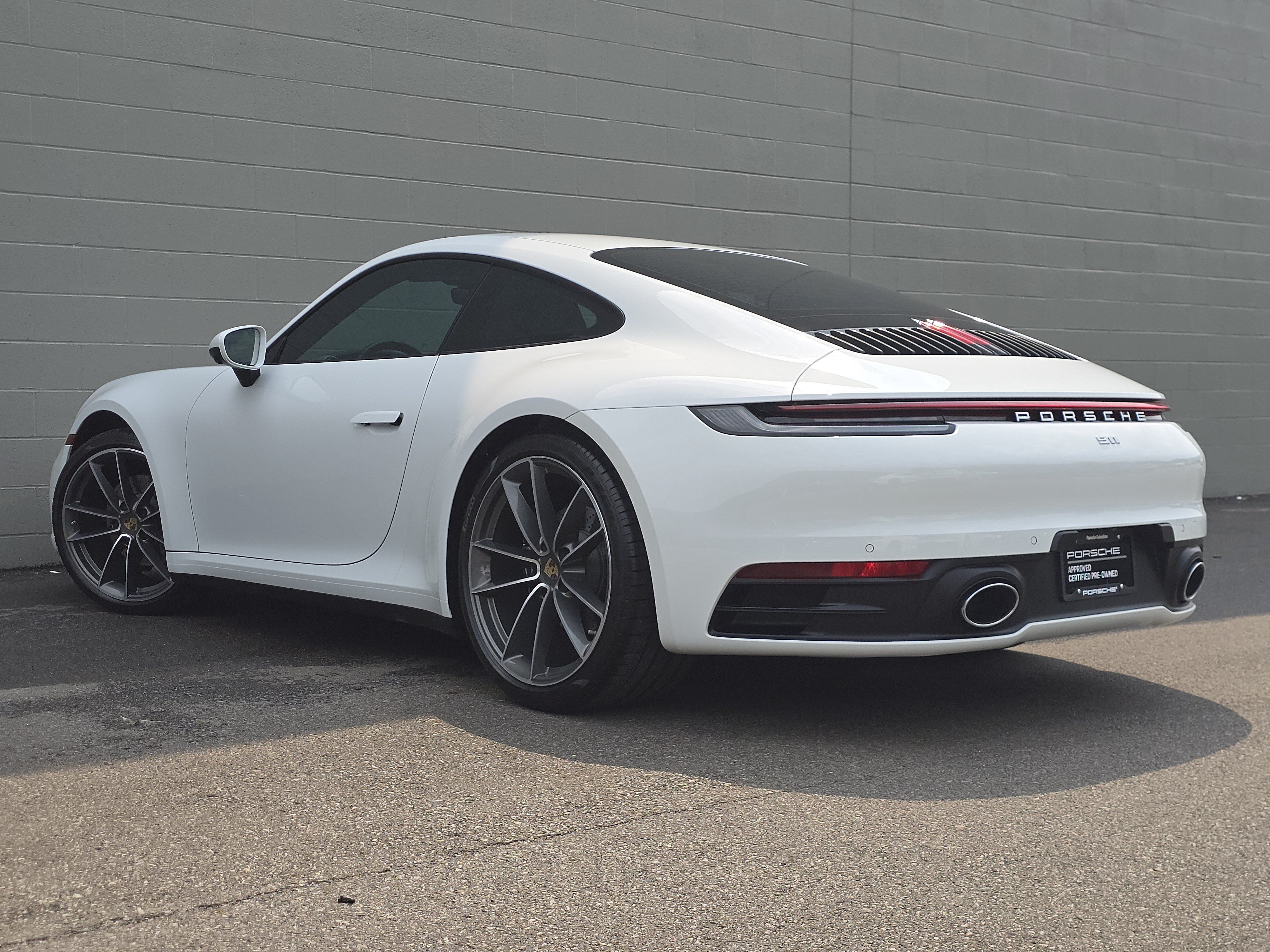 Certified 2024 Porsche 911 Carrera RWD image 3