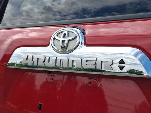 Used 2018 Toyota 4Runner Limited AWD/4WD image 25