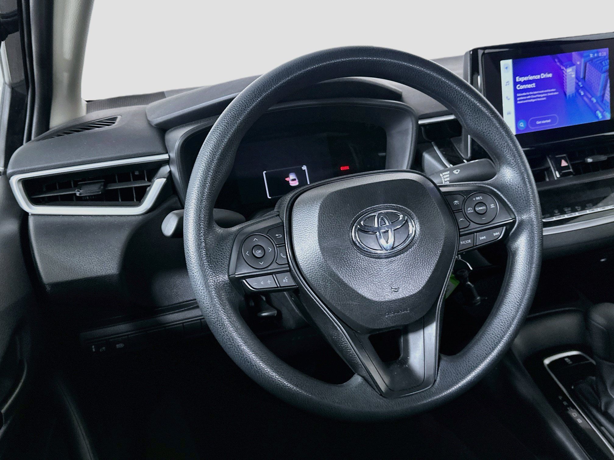 Used 2026 Toyota Corolla LE FWD image 18