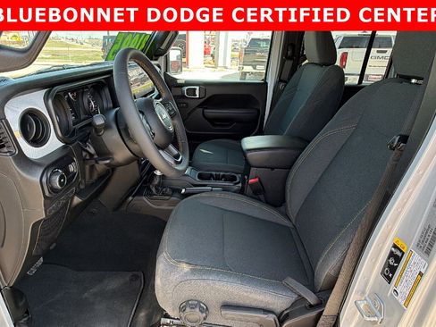 Used 2024 Jeep Wrangler Sport S image 12