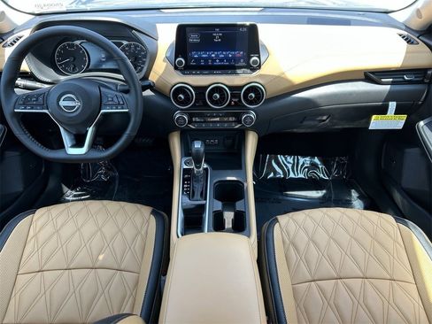 New 2025 Nissan Sentra SV w/ SV Premium Package image 18