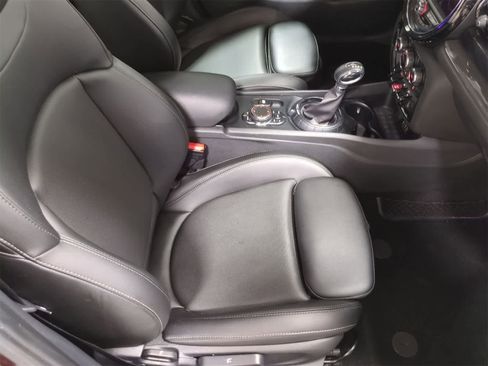 Used 2016 MINI Cooper Clubman S image 29