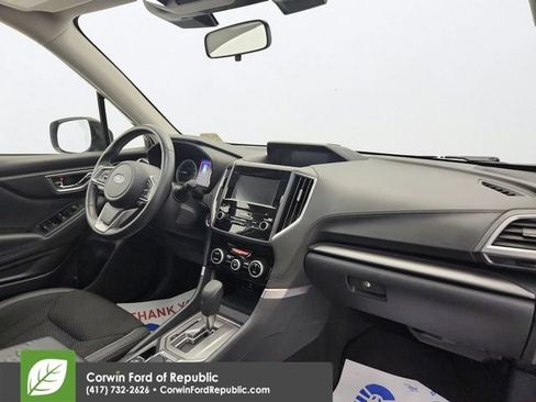 Used 2023 Subaru Forester Premium AWD/4WD image 29