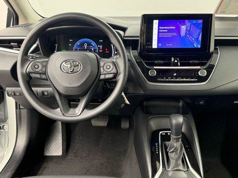 Certified 2026 Toyota Corolla LE image 32