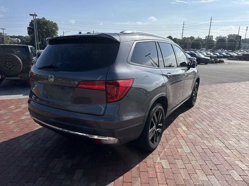Used 2017 Honda Pilot Touring image 14