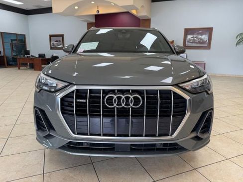 Used 2021 Audi Q3 2.0T Premium w/ Convenience Package AWD/4WD image 2
