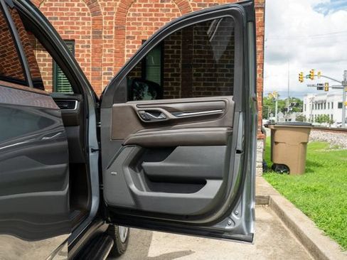 Used 2021 GMC Yukon Denali AWD/4WD image 44