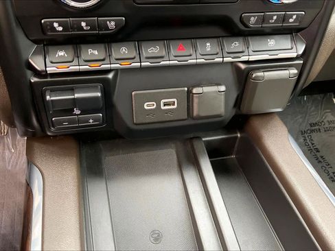 Used 2020 GMC Sierra 1500 SLT w/ SLT Premium Plus Package image 33