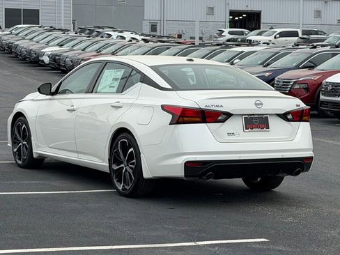 New 2026 Nissan Altima 2.5 SR FWD image 6