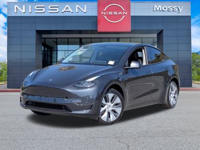 Used 2024 Tesla Model Y 2WD
