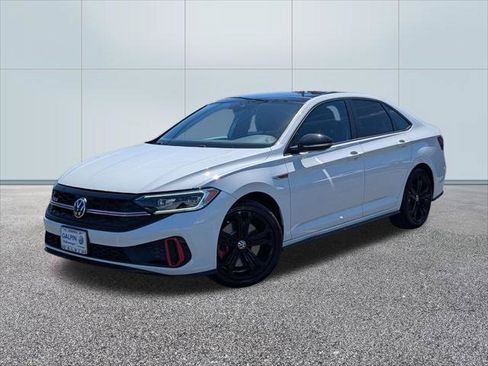 Certified 2022 Volkswagen Jetta GLI Autobahn FWD image 1