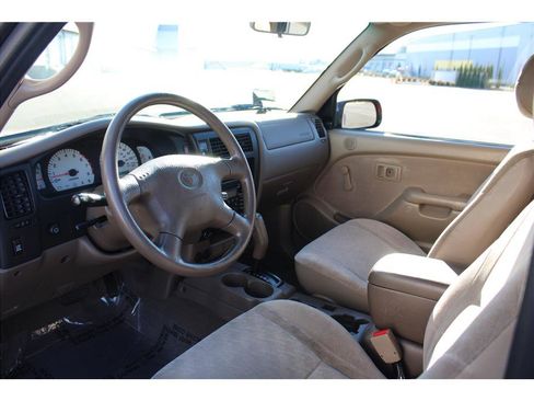 Used 2003 Toyota Tacoma PreRunner image 9