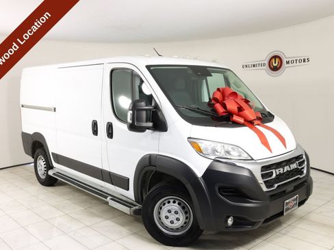 Used 2025 RAM ProMaster 2500 w/ U-Haul Equipment Group FWD image 1