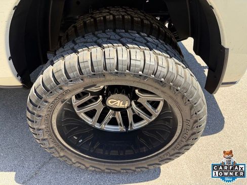 Used 2024 RAM 3500 Laramie AWD/4WD image 4