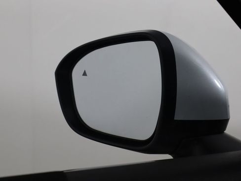 Used 2024 Mitsubishi Outlander ES image 38