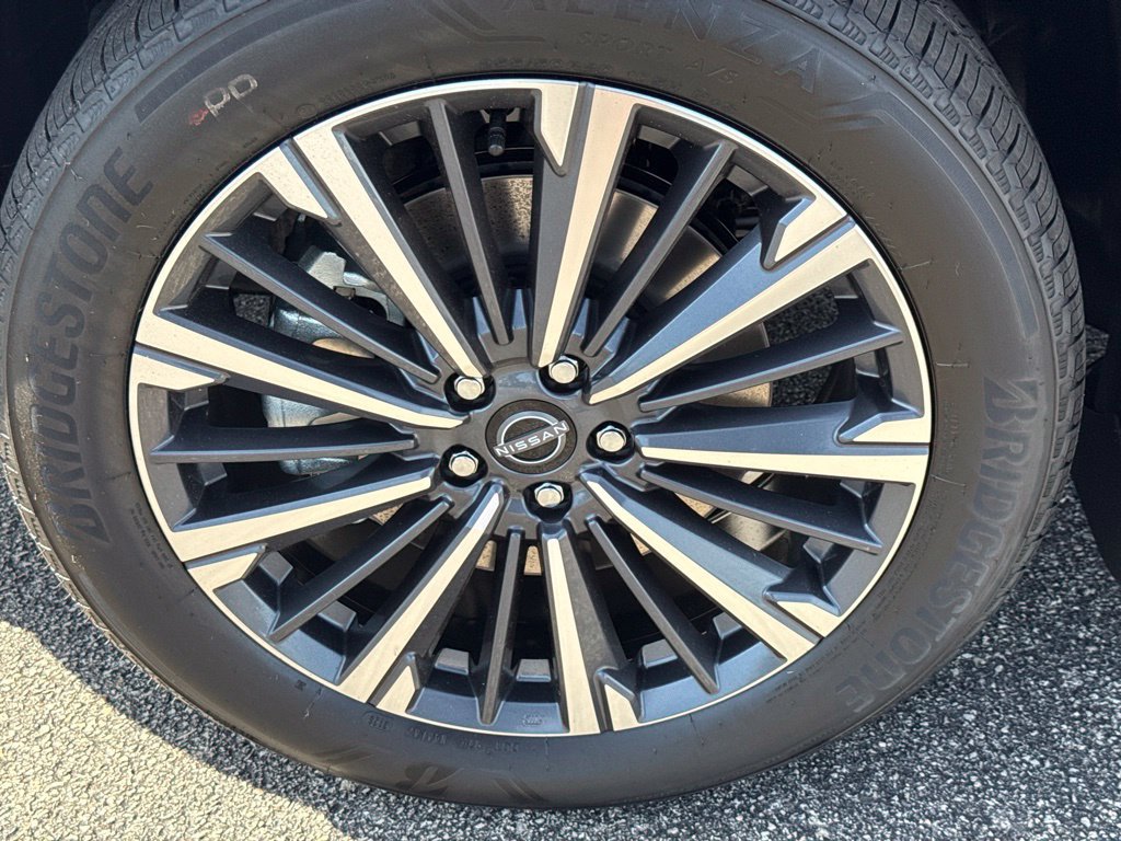 New 2026 Nissan Pathfinder Platinum AWD/4WD image 6