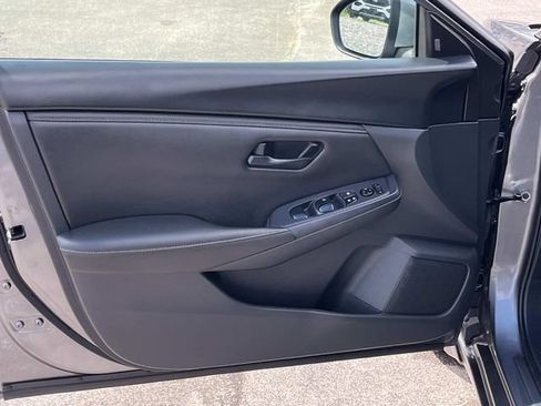 Used 2024 Nissan Sentra S FWD image 23