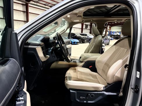Used 2024 Ford Expedition Max Limited image 13