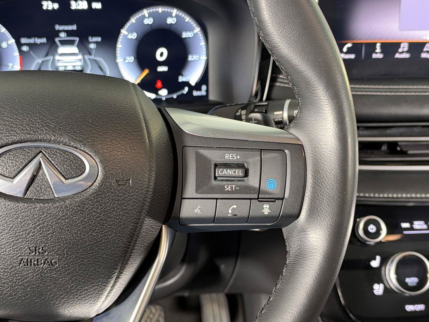 Certified 2023 INFINITI QX60 Luxe w/ Cargo Package AWD/4WD image 14