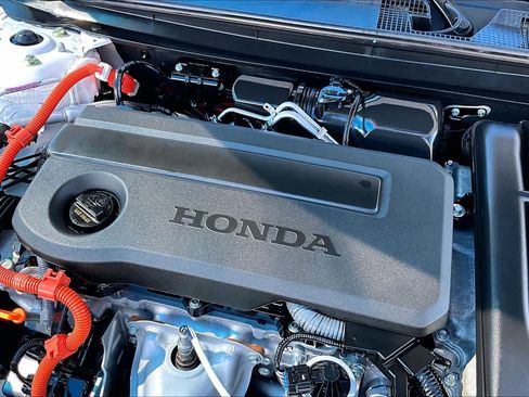 Used 2025 Honda Accord Sport image 32