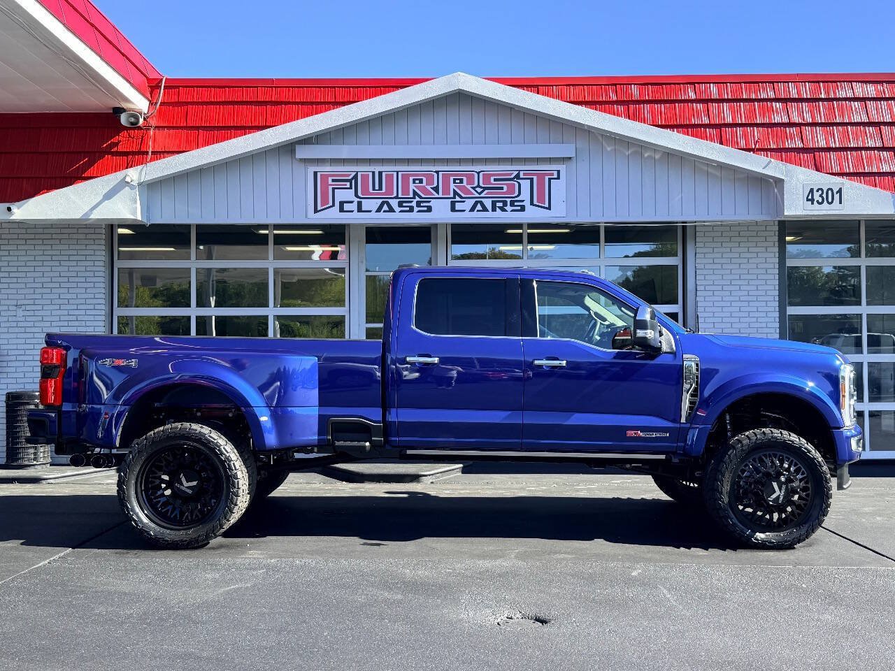 Used 2026 Ford F450 Platinum w/ Platinum Plus Package AWD/4WD image 2