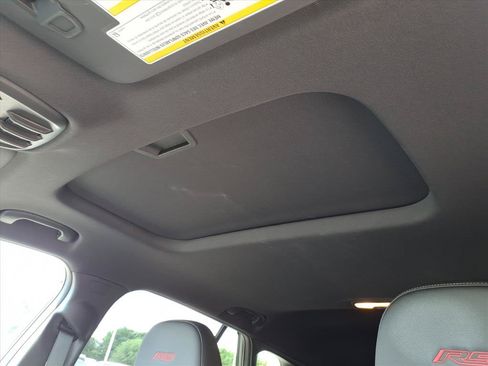 Used 2024 Chevrolet Trax RS w/ Sunroof Package FWD image 21