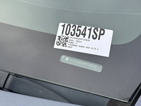 Used 2021 Tesla Model Y 2WD image 2