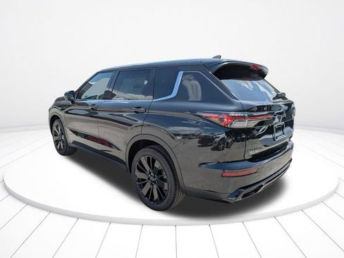 New 2026 Mitsubishi Outlander LE FWD image 6
