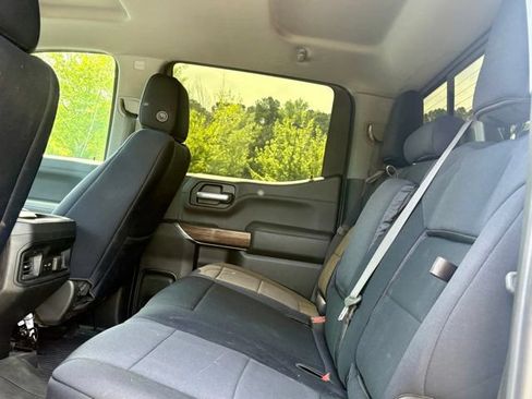 Used 2020 Chevrolet Silverado 1500 LT Trail Boss AWD/4WD image 28
