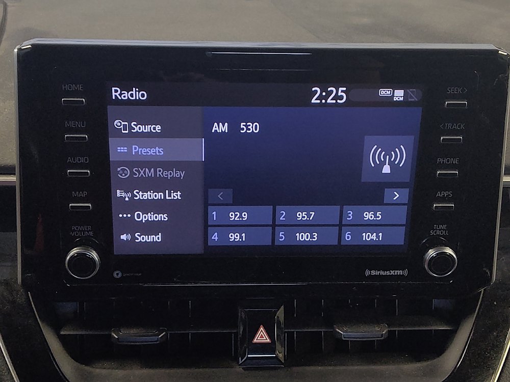 Used 2021 Toyota Corolla LE FWD image 25