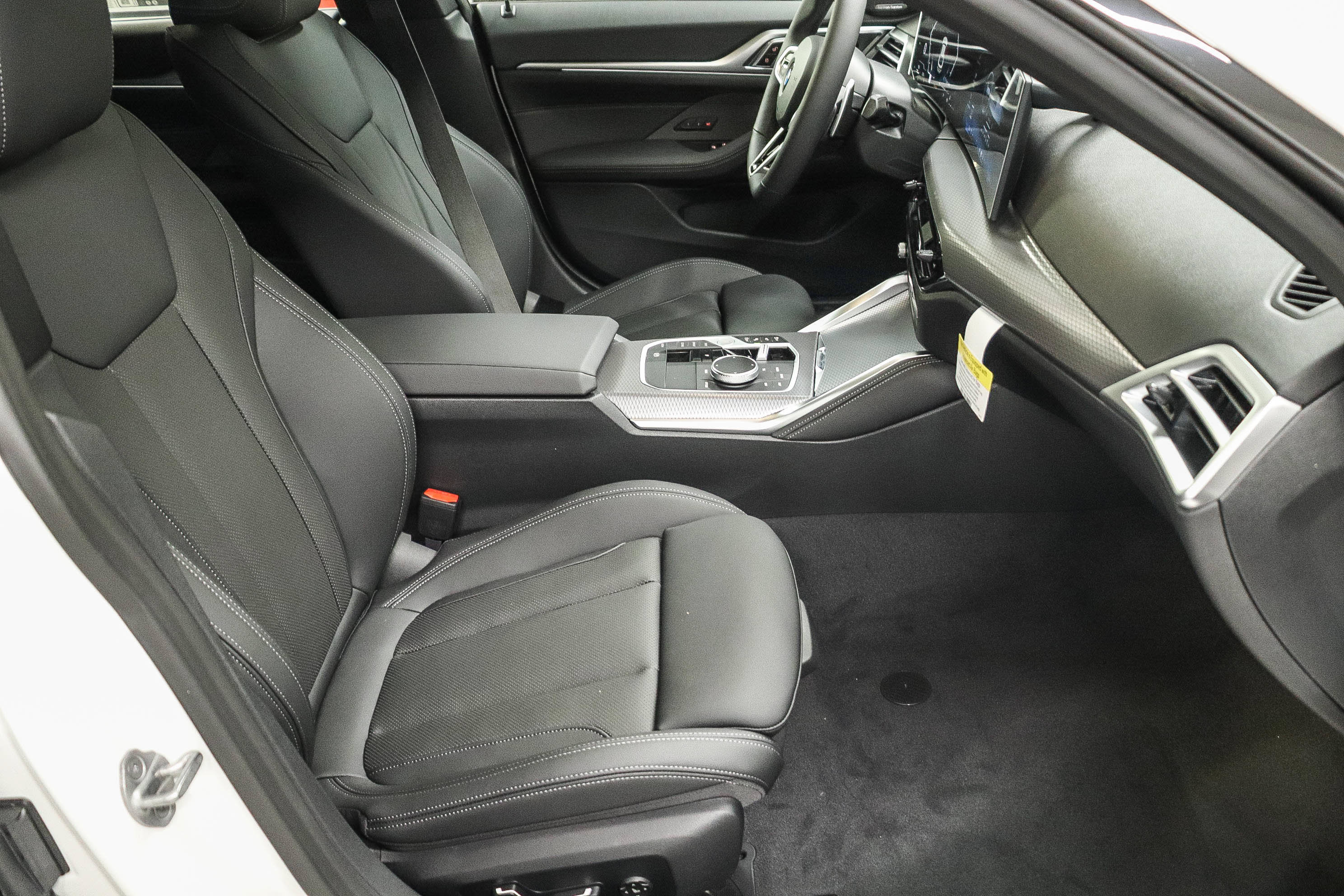 New 2026 BMW 430i w/ M Sport Package RWD image 17