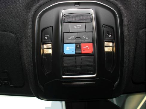 New 2025 Jeep Grand Cherokee Limited w/ Black Appearance Package image 20