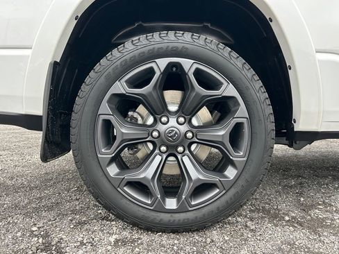 Used 2021 RAM 1500 Limited w/ Night Edition image 21