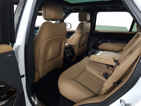 Used 2023 Land Rover Range Rover Sport SE image 38