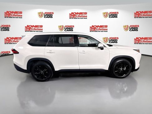 Certified 2024 Toyota Grand Highlander AWD image 18