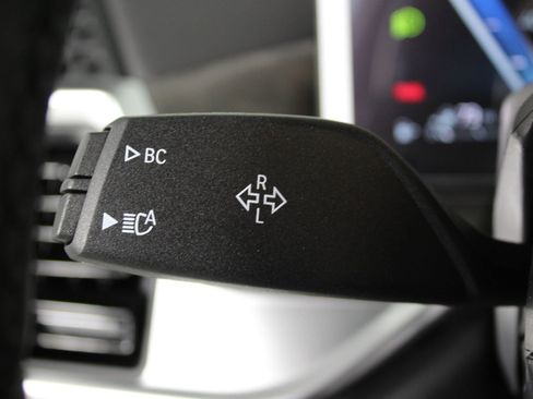 New 2026 BMW X5 xDrive50e w/ M Sport Package image 28