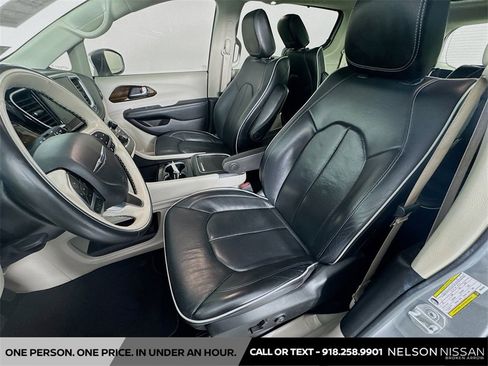 Used 2021 Chrysler Pacifica Limited w/ Premium & Safety Sphere Group image 22