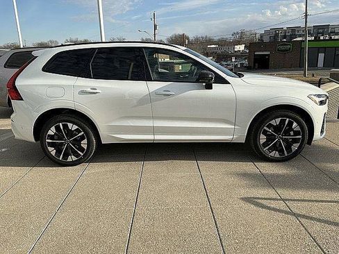 New 2026 Volvo XC60 B5 Plus w/ Climate Package AWD/4WD image 7