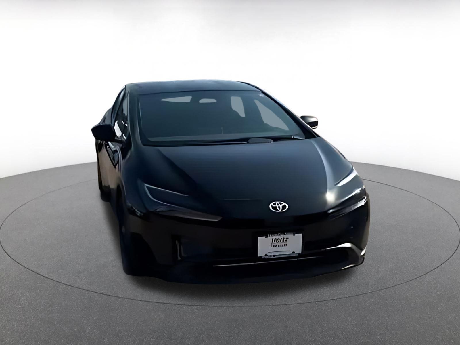 Used 2024 Toyota Prius LE FWD image 15
