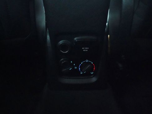 Used 2021 Ford Transit Connect XLT FWD image 27