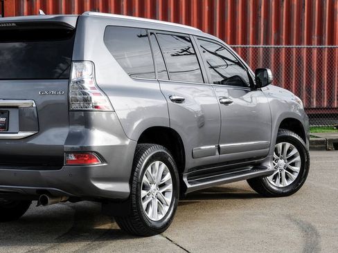 Used 2015 Lexus GX 460 w/ Premium Package AWD/4WD image 13