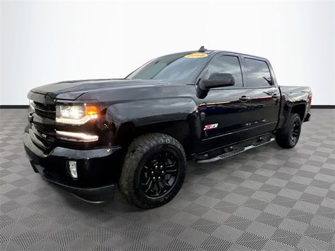 Used 2018 Chevrolet Silverado 1500 LTZ Z71 w/ LTZ Plus Package image 3