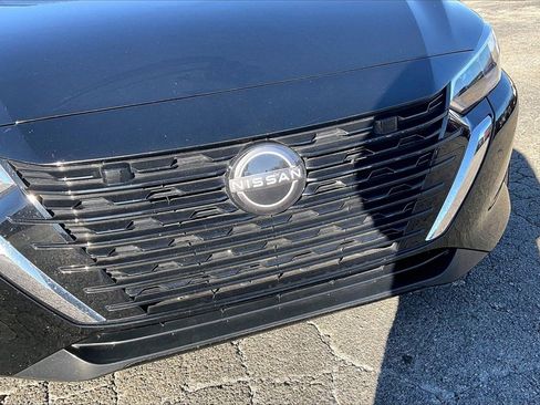 Used 2024 Nissan Sentra SV image 33