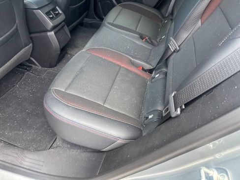 Used 2024 Chevrolet Equinox EV RS FWD image 9